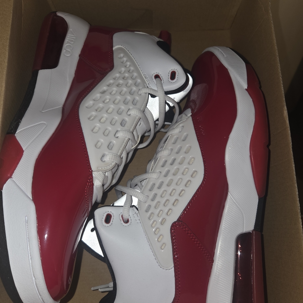 Jordan Athletic Shoes Red and White